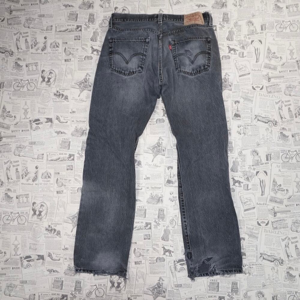 34x32 - Vintage Y2K Levi’s distressed denim 501 jeans pants
